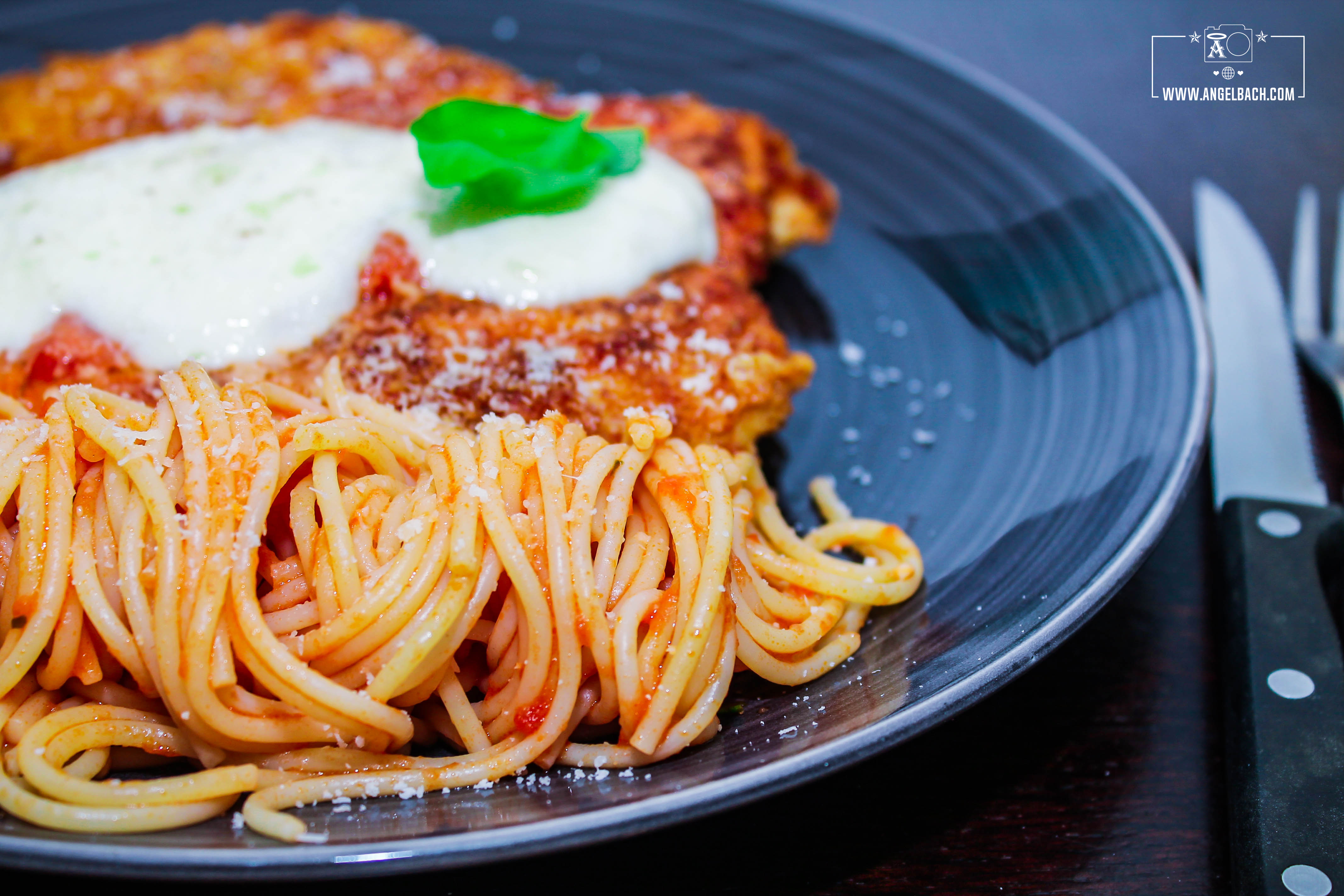 Breaded Chicken spaghetti, melted mozarella, Chef Esben, Dinner, Husband's cooked