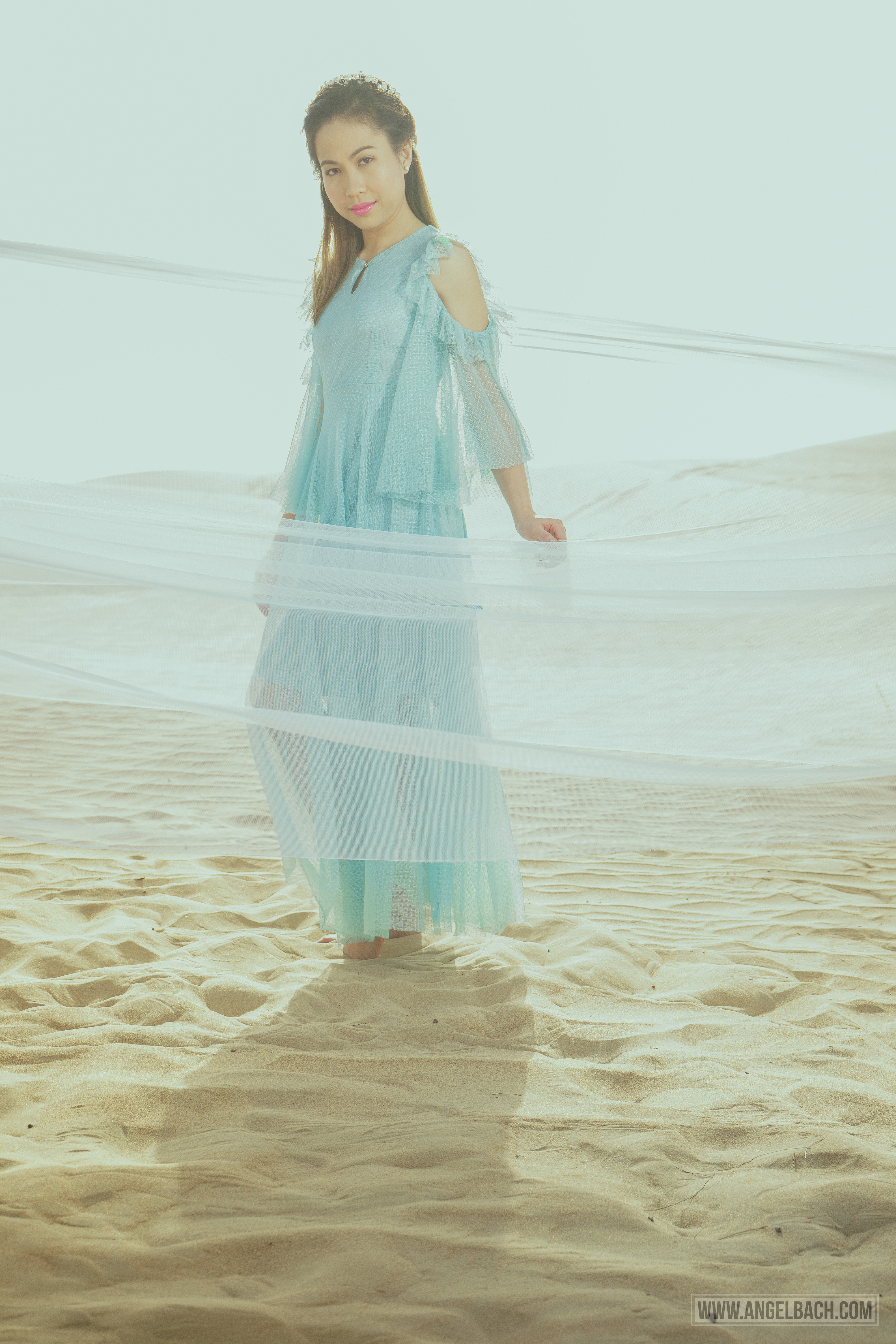 Desert, Dubai, Fashion Photography, Woman in Desert, Dubai Expat, Portraits, Pinay, Filipina, Muse, Gandang Pinay, Makeup and Style by Angel Bach, Photography by Angel Bach