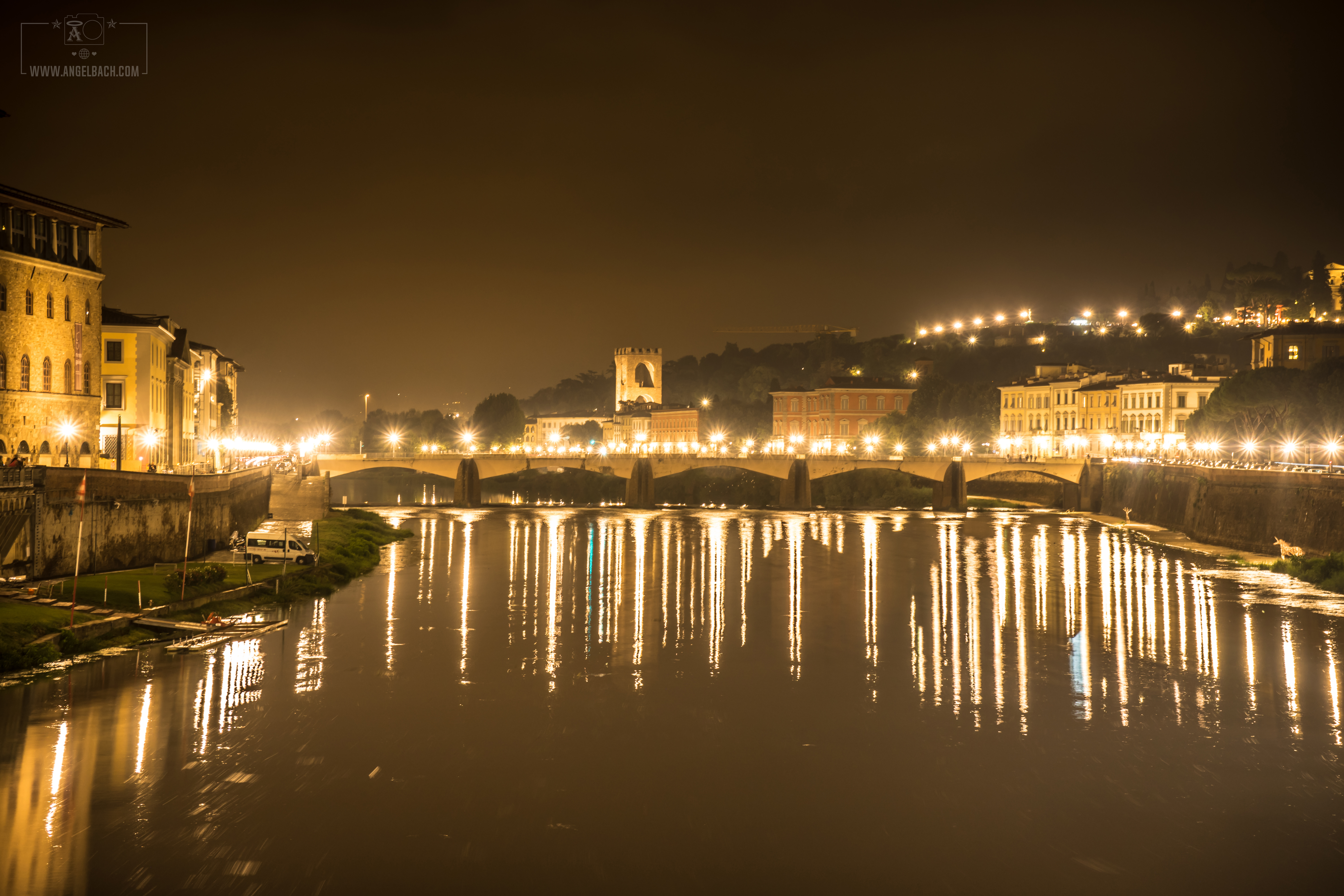 Night Photography, Long Exposure, Cityscape, Landscape,Florence, Bride, River, Tourist Attraction, Lights, Ancient place, Arno River, Tuscany, Ponte Vecchio, Italy