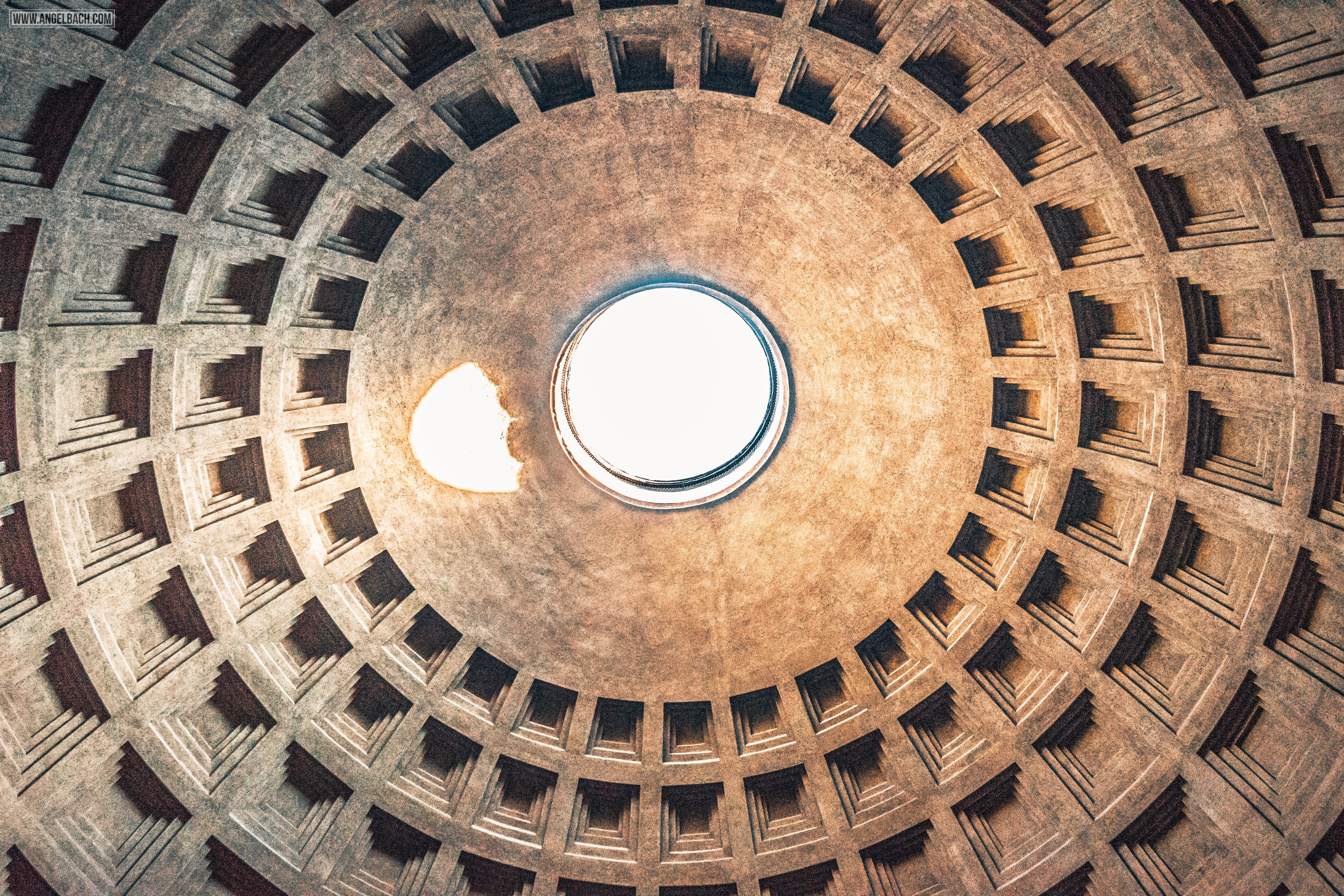 Rome, Cityscape, Leading lines, Street photography, Architecture Photography, Ancient Rome, The Pantheon Hole